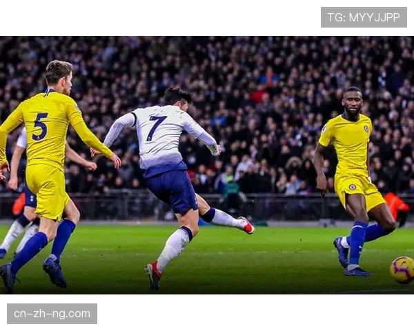 波斯特科格鲁谈及利物浦对范德文的兴趣：他是顶级球员